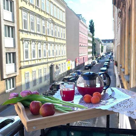 Big And Comfortable Mariahilfer Apartment فيينا المظهر الخارجي الصورة